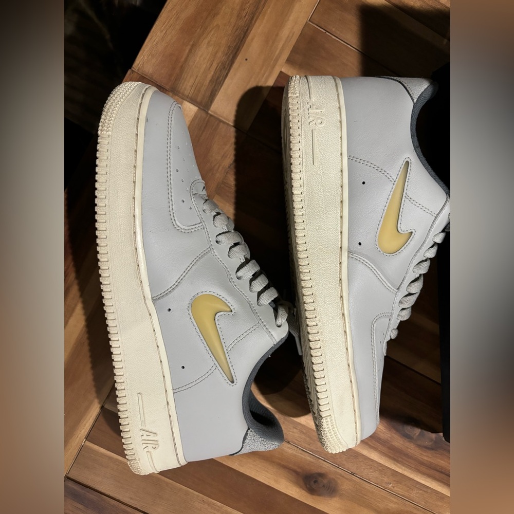 Nike Air Force 1 light bone men’s sz 10 - Picture 5 of 7